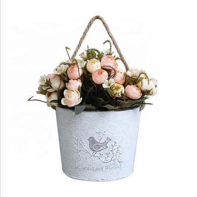 China Wall Decoration Hot Sale Wall Mounted Hanging Metal Flower Plant Pot for sale