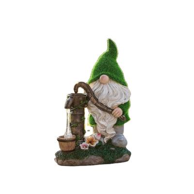 China Latest Design Home Decor Resin Craft Newcomer Home Decoration Assembling Solar Landscape Dwarf Lamp for sale