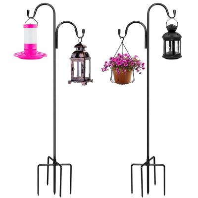 China Outdoor Iron Garden Shepherd Hooks Plant Hooks Garden Stake Black Plant Holder Hanger for Plants Lights Solar Hanging Bird Drivers for sale