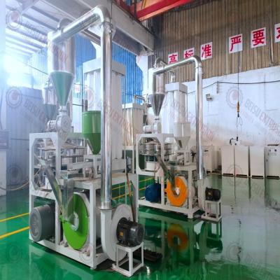 Chine SMW-800 Déchets plastiques recyclés poudre pulvérisante machine prix d'usine à vendre