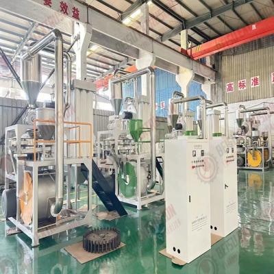 China SMF-1000 Waste Plastic Grinding Milling Machine For SPC / PVC / WPC Flooring Board for sale