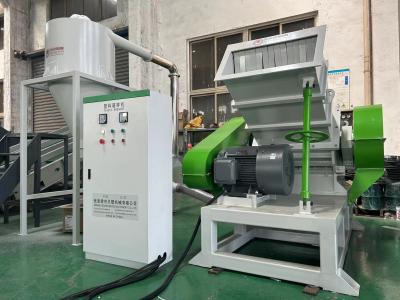 China 100~1000Kg/h Plastic PE PVC SPC WPC Pipe / Profile / Sheets Crushing Machine for sale