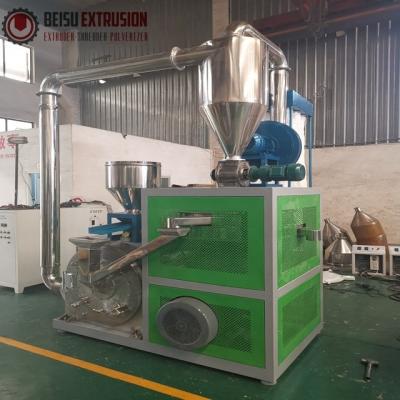 Chine Pulverizer de pe de LDPE LLDPE de 500kg/H 10mm avec la lame de disque à vendre