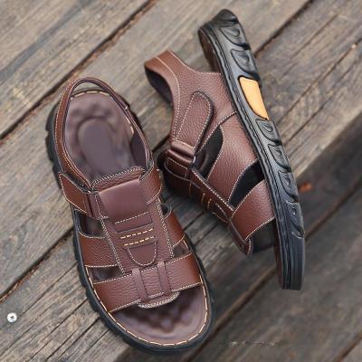 China Light Weight Sandals men 2023 brand explosive casual beach shoes men's head layer cowhide non-slip large size sandals men for sale