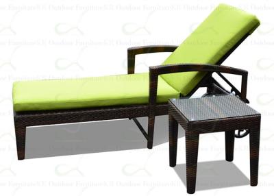 China Outdoor Chaise Lounges Wicker Chaise Lounge Chairs Cushions Included for sale