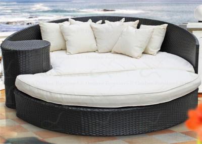 China Outdoor Daybeds Round Shape Sectional Lounger Rattan Sunbed Wicker Patio Beds for sale