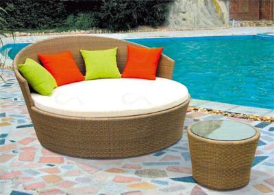 China Tan Color Wicker Outdoor Daybeds with Side Table Rattan Daybed Sunbed Seating for sale