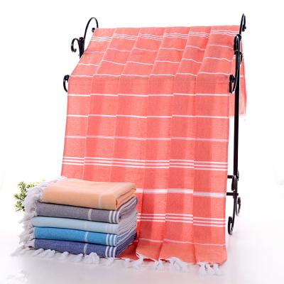 China Amazon QUICK DRY Hot Sale Wholesale Large Size Tassel Fringed Striped 100% Cotton Turkish Beach Towel for sale