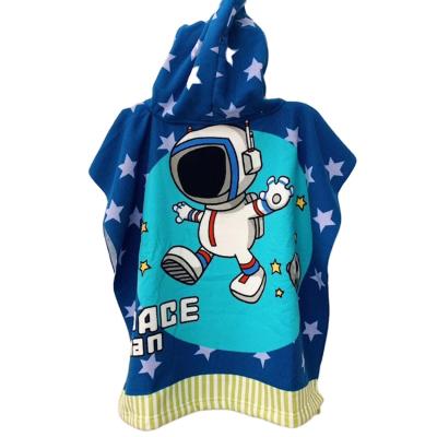 China Sustainable Natural Organic Bamboo Baby Water Absorbent Hooded Bath Cloth With Animal Printed Design Hooded Poncho Towel for sale