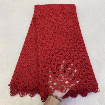 China Sustainable Handmade African Flower Embroidered Nigerian Lace Fabric Yards for sale