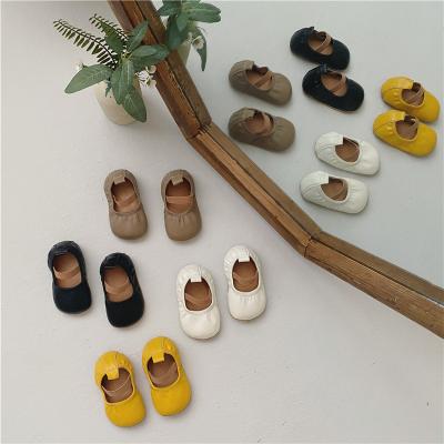 China Newborn Baby Shoes Wholesale Soft Upper Lower Rubber Bedroom Casual Barefoot Sock Deodorization Shoes 0-3 Months for sale