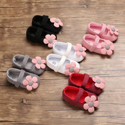 China Deodorization Baby Shoes Spring And Autumn 0-1 Years Female Baby Knitted Princess Toddler Soft Sole Non-slip Shoes for sale