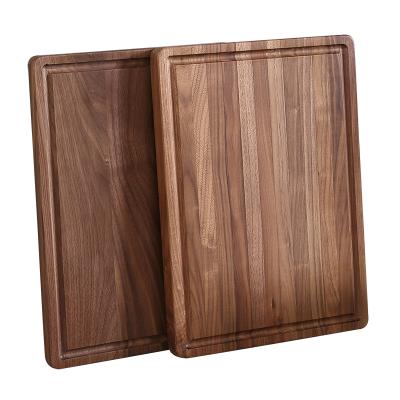 China Sustainable Square Cutting Board with Groove for Kitchen Blackwalnut Fruit and Vegetable Steak Cutting Board for sale