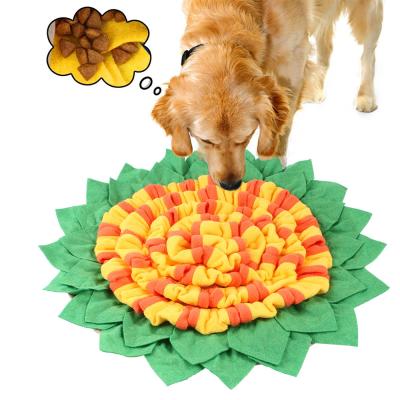 China New Wholesale Breathable Pet Sniffing Mat Dogs Touchdown Interactive Training Dog Forager Mat for sale