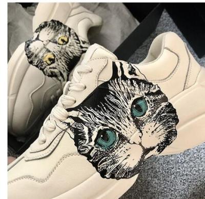 China Anti-Slippery Cat Animal Print Awkward Women Casual Comfortable Trainers Shoes Lace Up White Sports Shoes Retro Platform Shoes Woman for sale