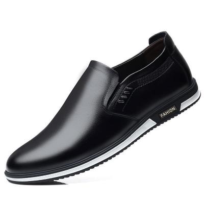 China Lightweight Low Price Shoes 2022 PU Mens Loafer Shoe For Man Leather Black And White Oxfords Stylish Boat Shoes for sale