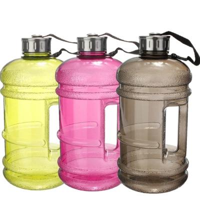 China Fitness Motivational 2.2L Sports Large Viable Gym 64 ozJugs Plastic Water Bottle 64oz With Flip Top Divtop Handle For Water Jar for sale