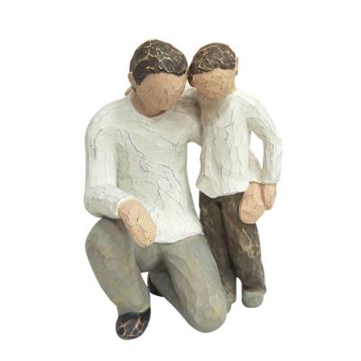 China The Other Father's Day Custom Design Father And Son Folk Family Resin Figurine Office Crafts Decoration for sale