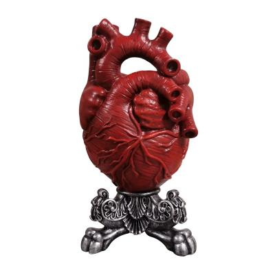 China Europe Pop Crafts Office Decoration ODM Resin Folk Heart Vase Modern Office Desktop Ornaments Heart Vase for sale