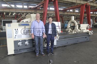 China Heavy Duty Horizontal Lathe With Competitive Price à venda