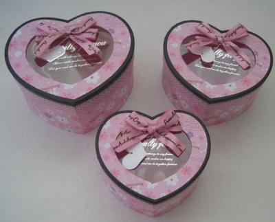 China Heart shape gift box set for sale