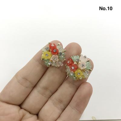 China Sustainable HOT Selling Resin Flower Rhinestone 3D Clothes Decoration For Clothing Rose Buttons for sale