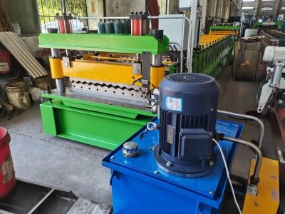 China Zink Golfdakcomité Broodje die Machine 1250mm vormen PPGI-KleurenStaalplaat Te koop