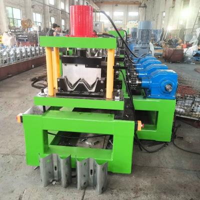 China Automatic 2-4mm Steel Plate Thickness High Roadway Guard W Shape Crash Barrier Guardrail Making Machine for sale