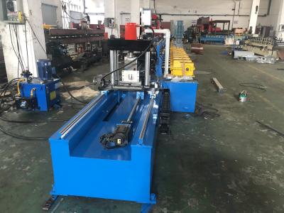 Chine 550MPa a galvanisé le petit pain en acier de la Manche de contrefiche formant la machine avec 3T Decoiler hydraulique à vendre