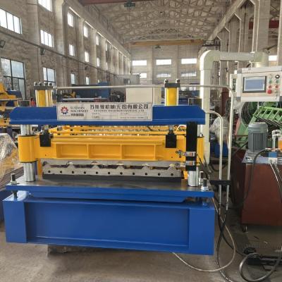 China Impulsión de cadena trapezoidal de 12M/Min Metal Roofing Sheet Machine en venta