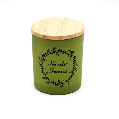 China Hot selling ECO-frendly geen matte custom luxury glass candle vessel with lid for sale