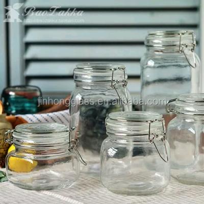 China Sustainable airtight glass jar with clip lid for sale