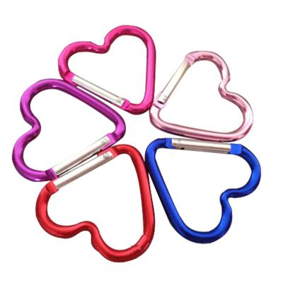 China Retail Industry Customized Color Heart Shape Aluminum Carabiner Aluminum Carabiner For Head Toy for sale