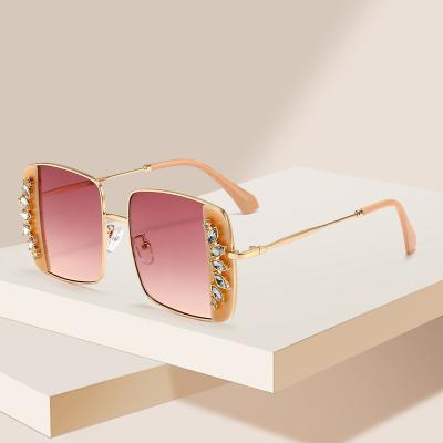 China 2021 GLASSES metal square pattern diamond inlaid women's sunglasses fashion border personality ultra-violet sunglasses anti for sale