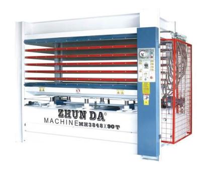 China Furnier-Blattheiße Presse-automatische Holzbearbeitungsmaschine für Tür-Spanplatte zu verkaufen