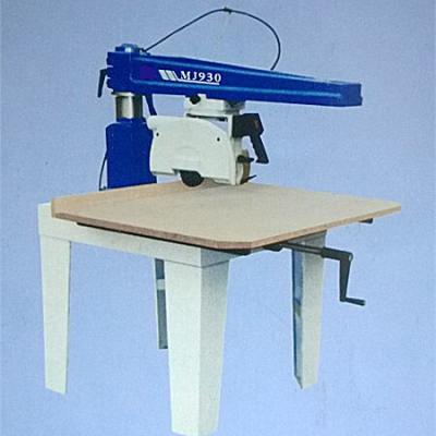 China Durable Automatic Woodworking Machinery Industrial Radial Arm Saw 360 Turning Angle for sale