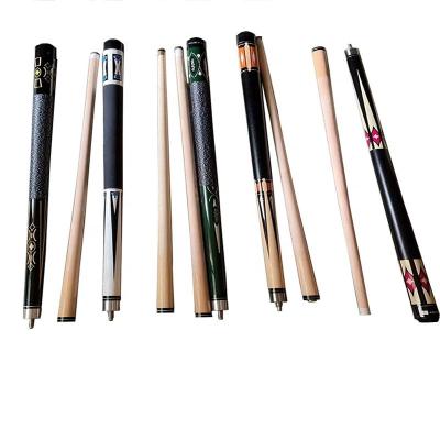 China Random Delivery 1/2 Maple Wood Forearm Snooker Cue Maple Wood Center Jointed Snooker Cue Stick for sale