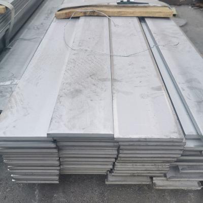 China SS304 Hot Rolled SS Flat Bar 06Cr19Ni10 40mm Steel Building Decoration for sale