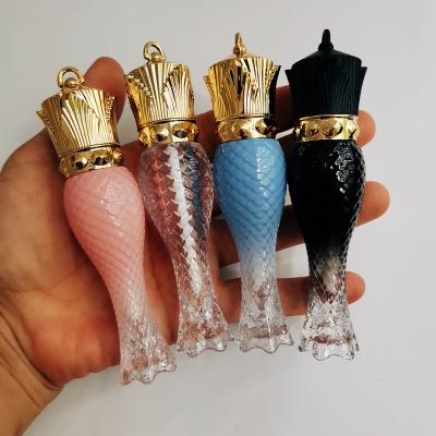 China 2021 Luxury Vintage Crown Top Shape Queen 5ml Mermaid Lip Gloss Tubes, Luxury Royal Princess Gold Crown Lip Gloss Tube Container for sale