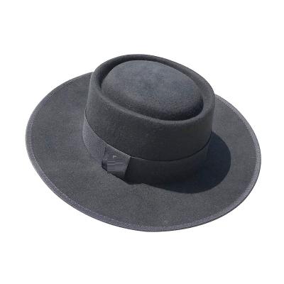 China Black Stiff Flat Striped Shaped Concave Fedora Boater Wool Felt Hat Plush Brim Unisex Style for sale