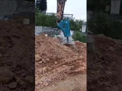 Hydraulic breaker working site