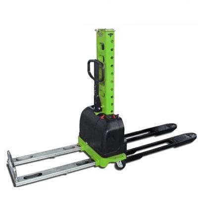 China Hotels WELIFTRICH 500kg semi electric automatic lifting stacker 1300mm height electric stacker for vans for sale