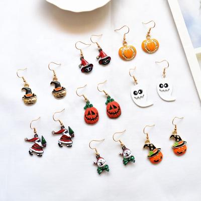 China Amazon Hot Sale Metal Halloween Cartoon Pumpkin Ghost Bell Fashion Stud Earrings Holiday Party Jewelry Wholesale Skeleton Jewelry for sale