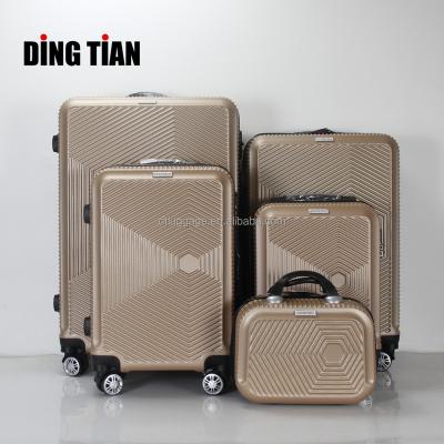 China 2022 New Arrival Daily Luggage Sets In 5 Pcs Business High Quality Unisex 210D ABS Scratching Customzied Logo Iron /aluminum 20