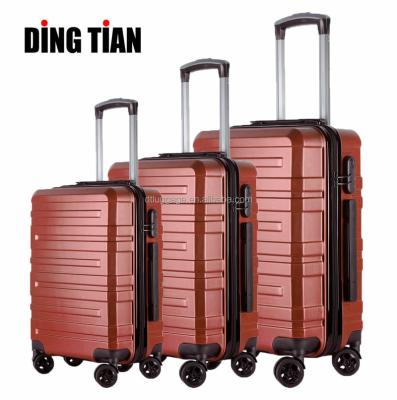 China Daily Custom Red Travel Trolley Bag 4 Wheel Spinner Luxury Luggage Bag Luxury Luggage for sale