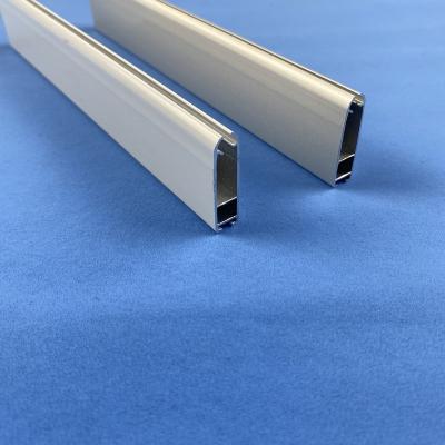 China Factory Wholesale Price Affordable Mechanism Traditional Blind Roller With Side Guides Roller Blindshigh quality aluminum alloy material for sale