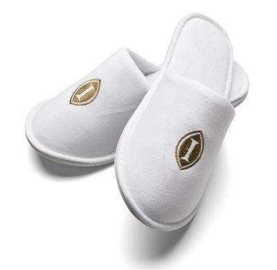 China Fashion Trend Factory Outlet Hotel Slippers Custom Made Hotel Slippers Disposable Slippers For Women Bedroom for sale