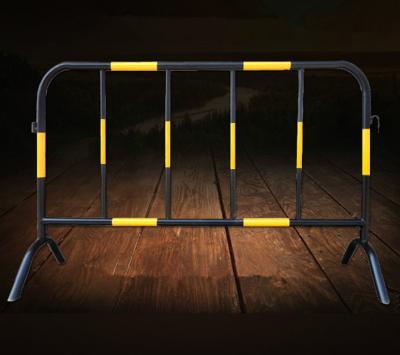 China Low Price Outdoor Portable Event Temporary Fence Barrier Road Fencing Barricade for sale