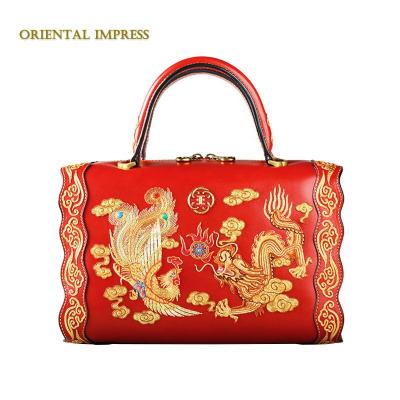 China Oriental Handcraft Chaozhou Embroider Fashion Handbag Ladies Whip Bag Banquet Bag for sale