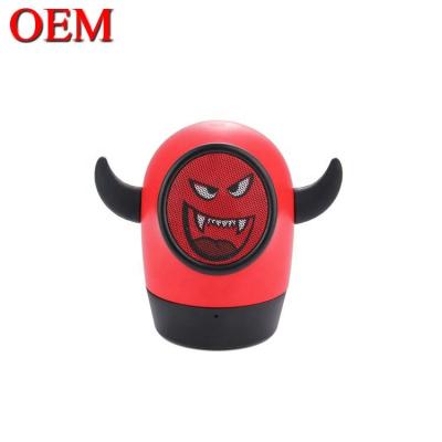 China Custom Cartoon Toy Taking Blueteeth Speaker Portable Wireless Music Player Party for sale